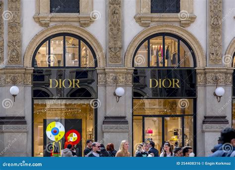 dior milano store|christian Dior store milan.